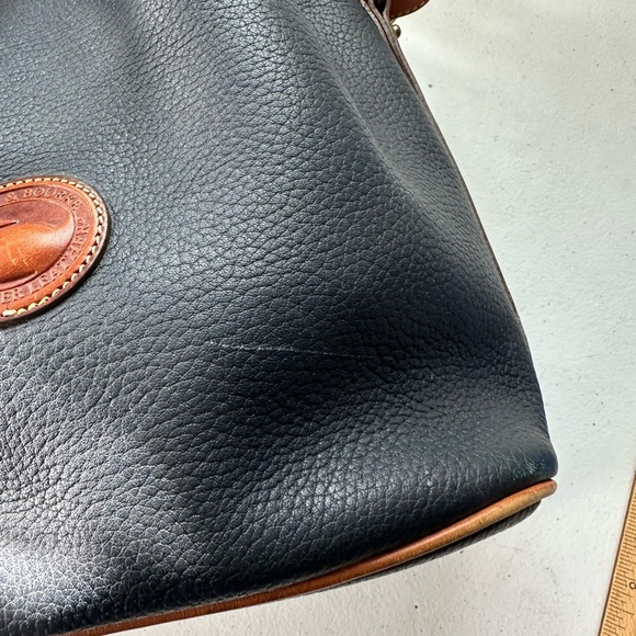 Dooney and Bourke Drawstring Vintage Drawstring Bucket Bag Leather Navy Blue - Picture 12 of 16